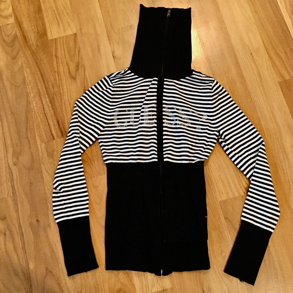 Guess sweater